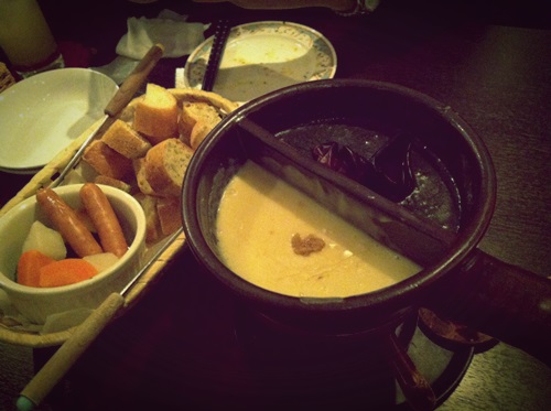Cheese fondue set